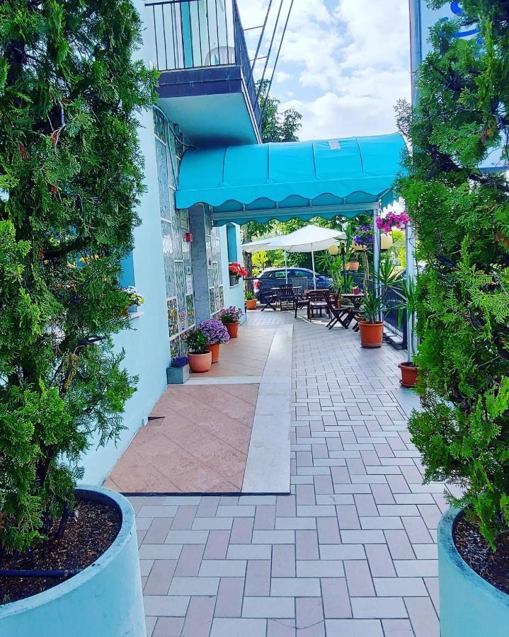 Hotel Savina ريميني المظهر الخارجي الصورة