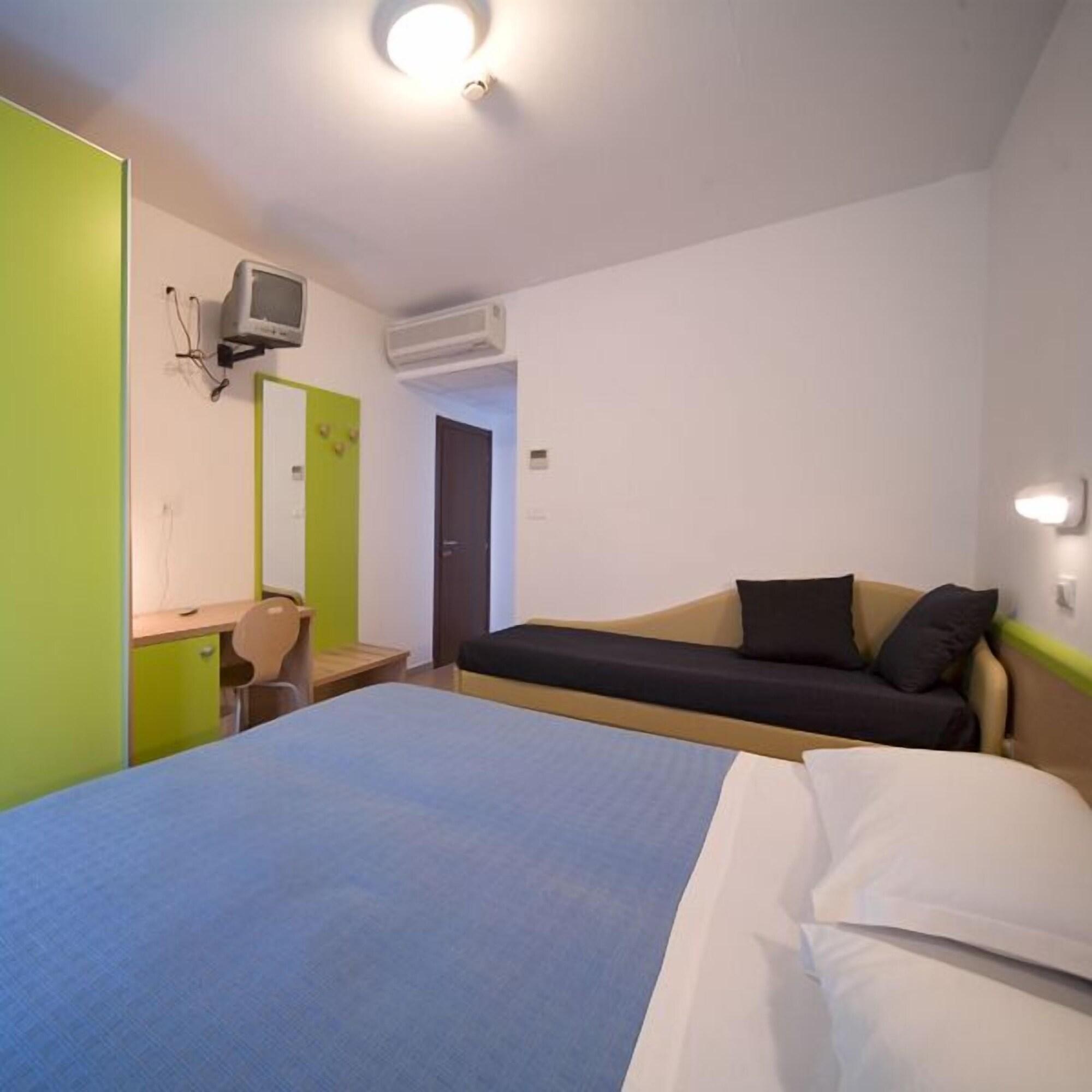 Hotel Savina ريميني المظهر الخارجي الصورة