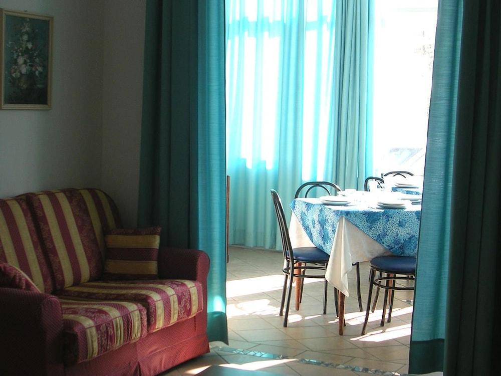 Hotel Savina ريميني المظهر الخارجي الصورة